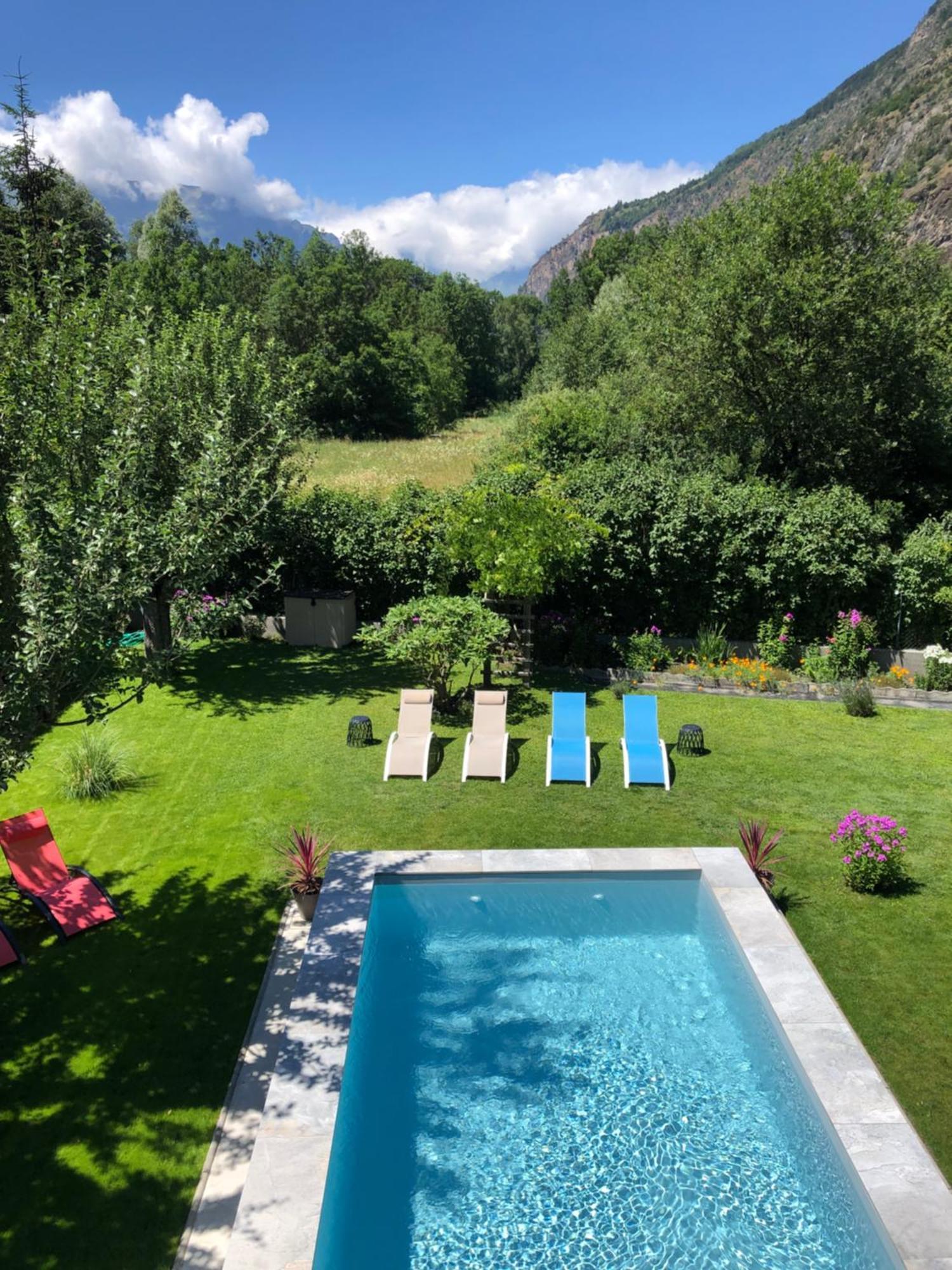Chalet Barbara With Swimming Pool In The Heart Of Oisans Le Bourg-d'Oisans Ngoại thất bức ảnh