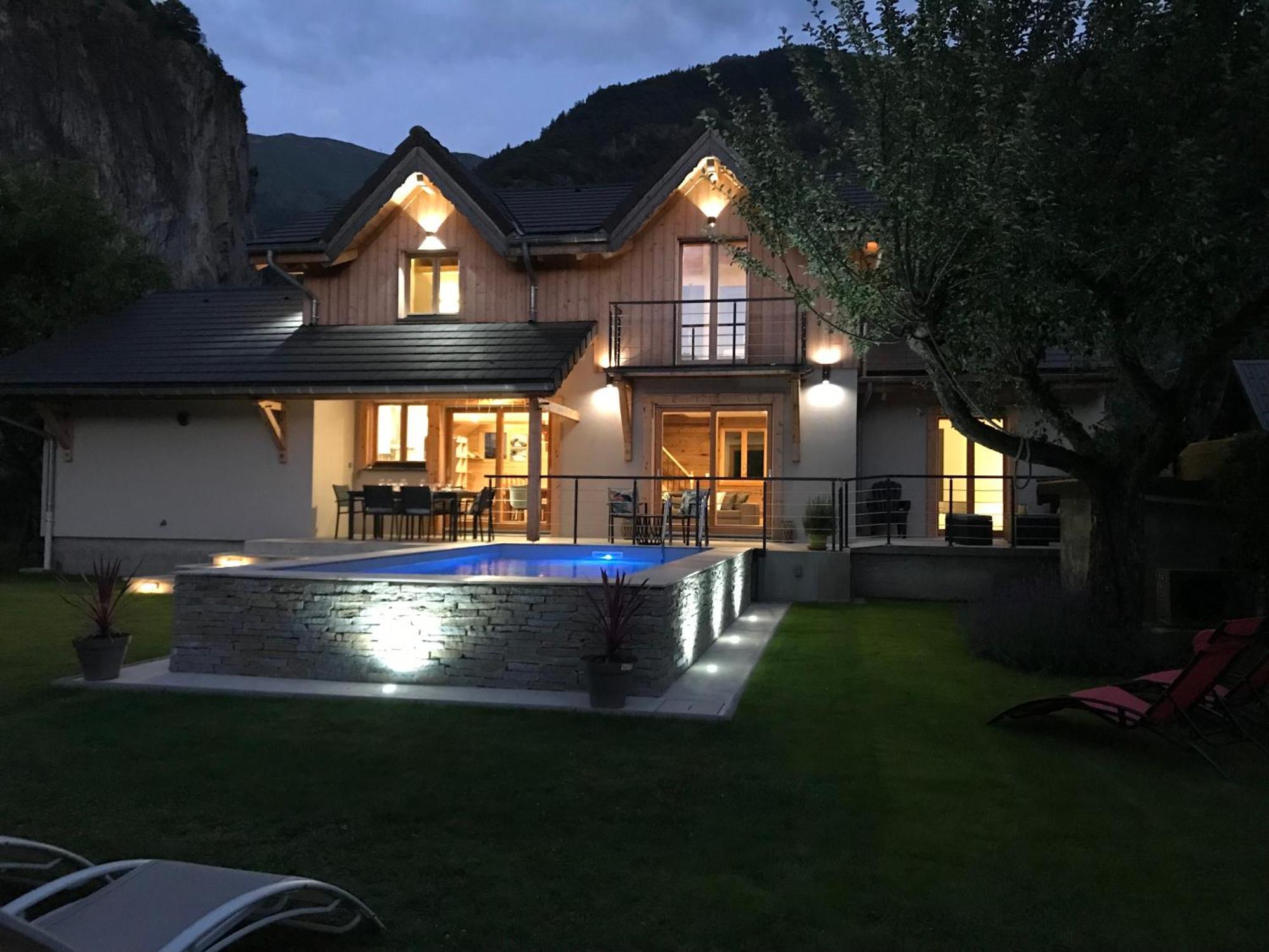 Chalet Barbara With Swimming Pool In The Heart Of Oisans Le Bourg-d'Oisans Ngoại thất bức ảnh